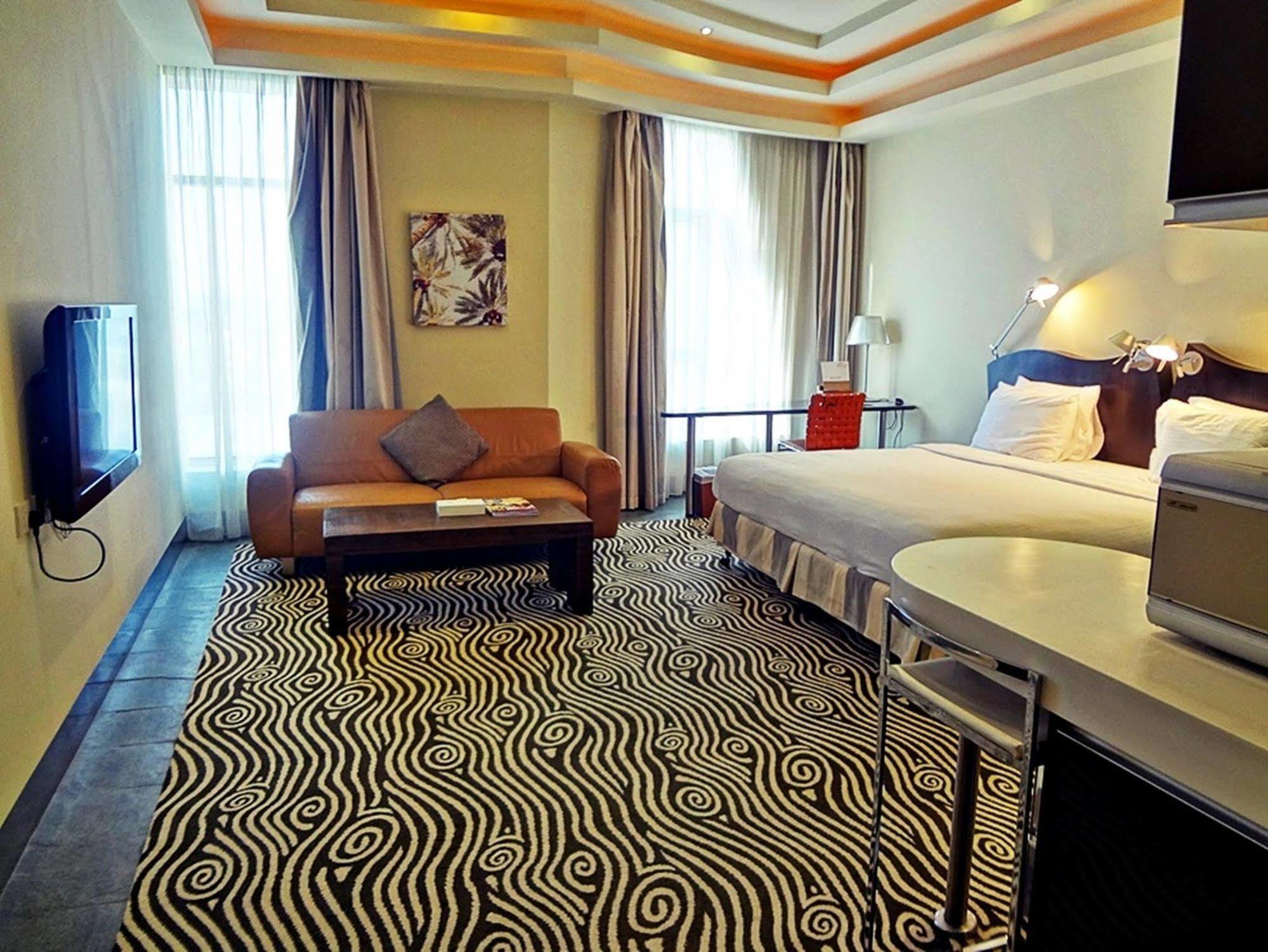 Al Raya Suites Hotel Manama Zewnętrze zdjęcie