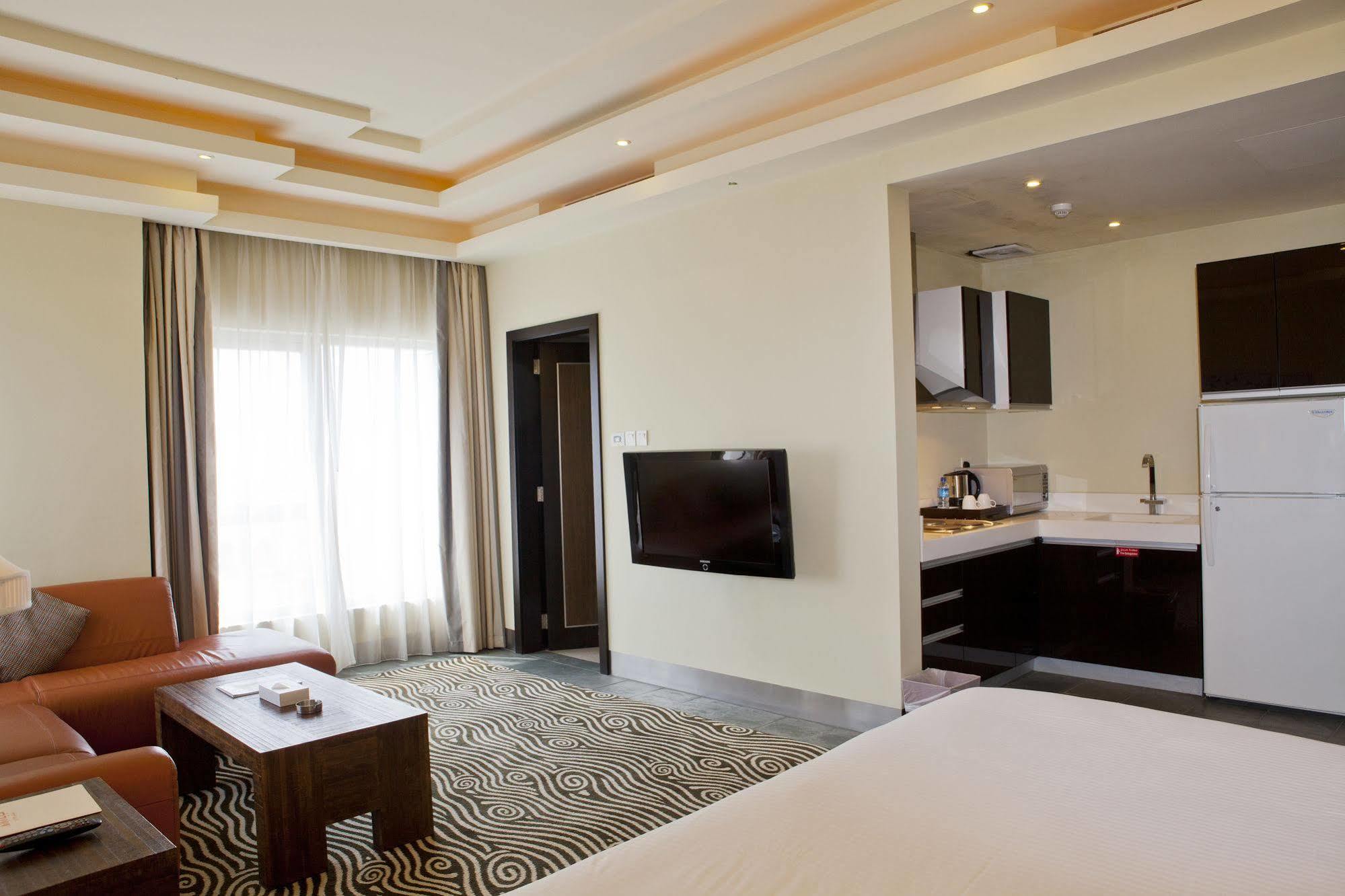 Al Raya Suites Hotel Manama Zewnętrze zdjęcie